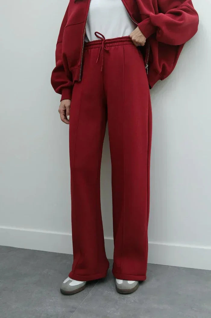 Straight Fit Essentials